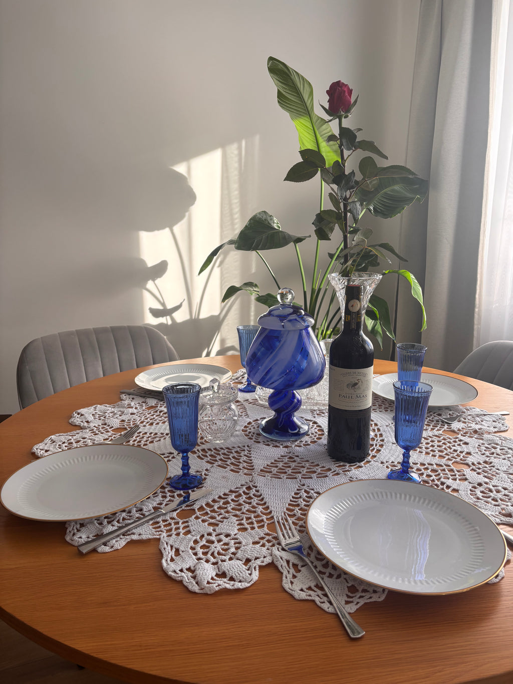 Itališkos Kobald mėlynumo taurēs